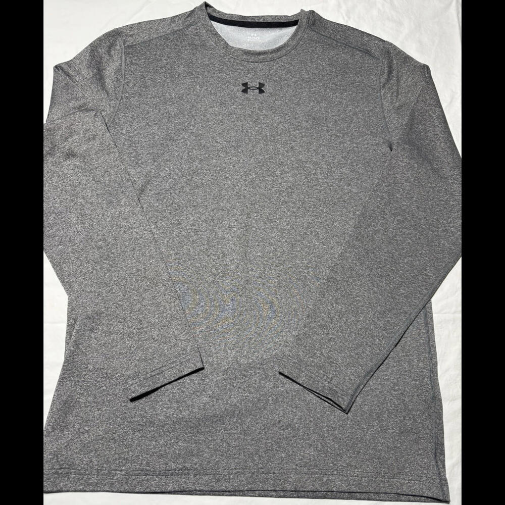Under Armour Men’s Grey Long Sleeve Shirt Size Large
